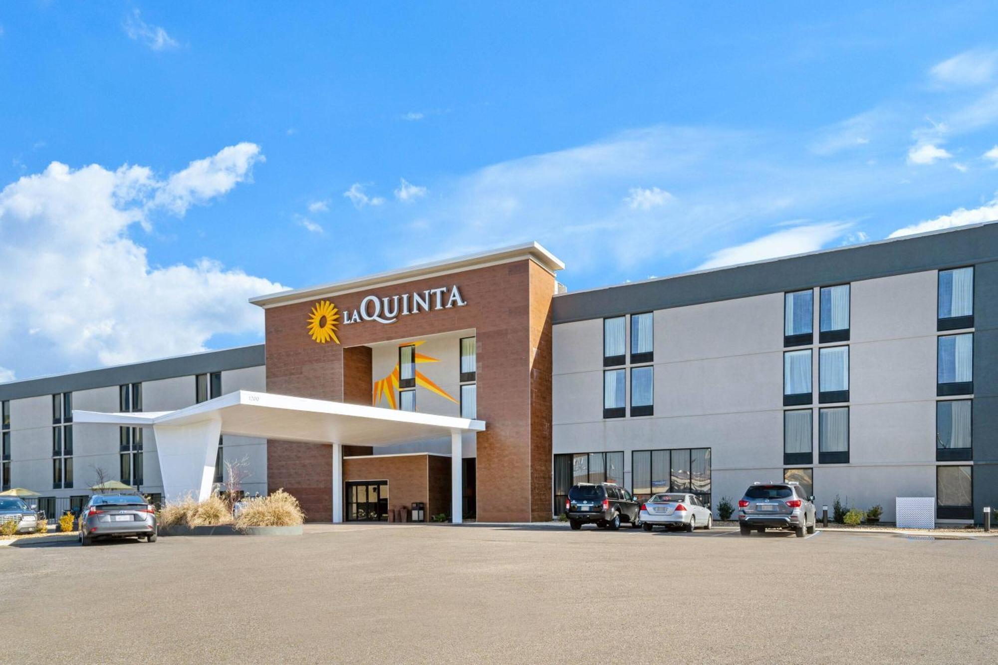 La Quinta By Wyndham Columbus Ms Hotel Ngoại thất bức ảnh