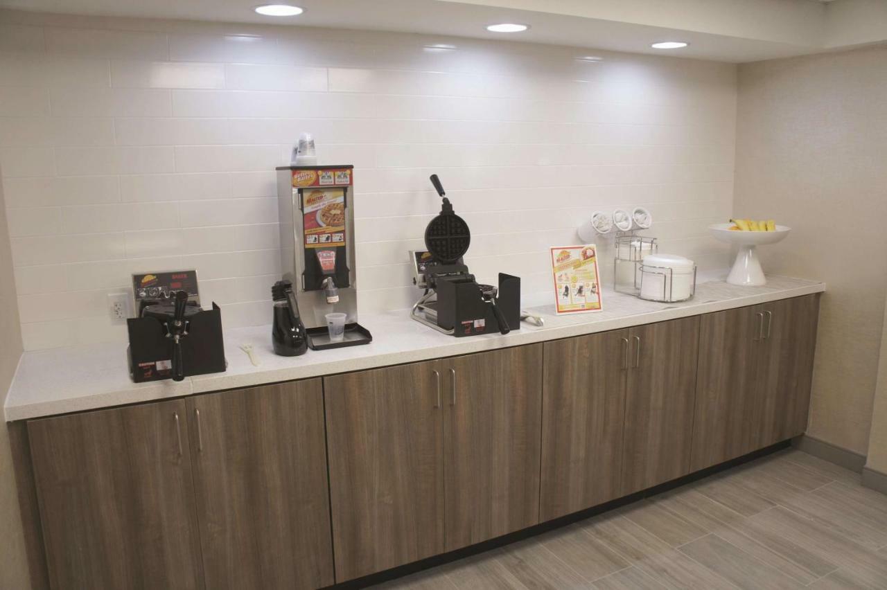 La Quinta By Wyndham Columbus Ms Hotel Ngoại thất bức ảnh